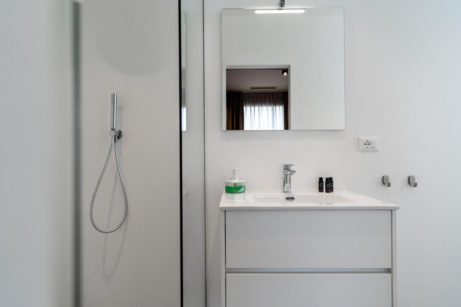 Amare Suite & Apartments 벨레지아아지마리나 외부 사진